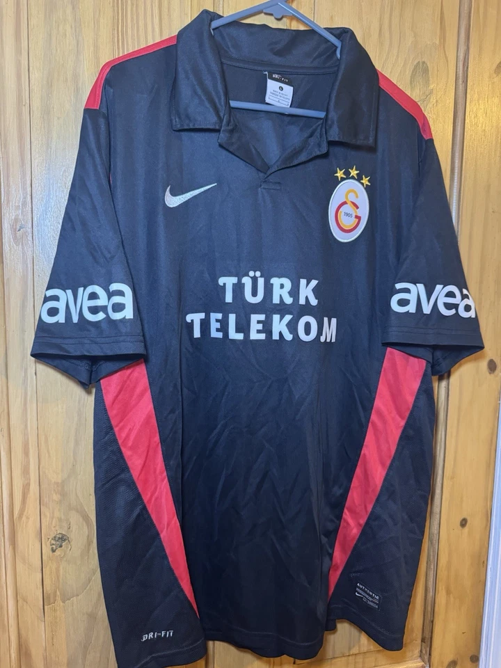 Galatasaray Football Shirt - 2011 / 2012 - Third - Large - Image 2 of 4