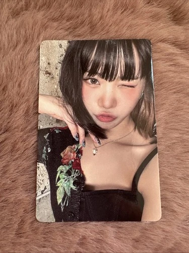 Le Sserafim Chaewon  ‘’ Antifragile  ’ Official Photocard + FREEBIES