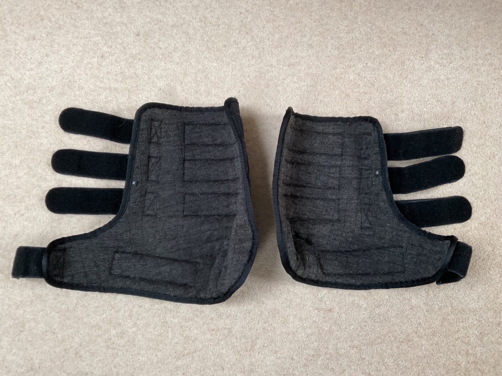 Premier Equine Set of Stay Dry Stable Boots Thermotech Lining size