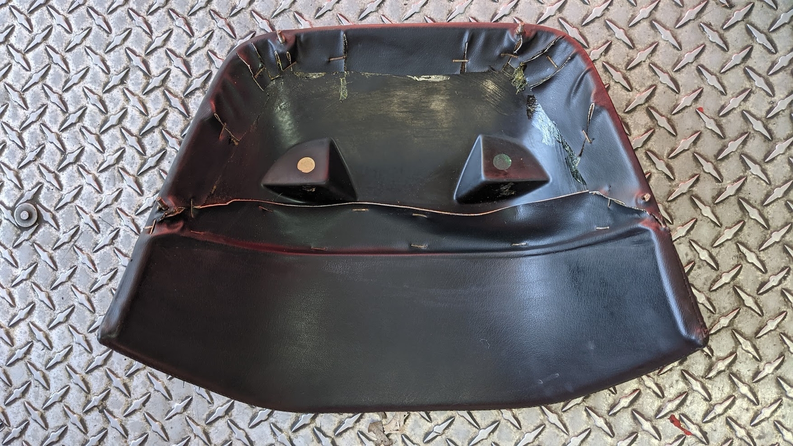 FERRARI 308 GTSi INTERIOR part BLACK CLUSTER SHADE EXCELLENT CONDITION 60066800