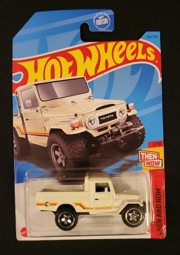 (11) Mattel Hot wheels 2023 Treasure hunts B-G,H,J,K,?,P, Q cards...unOpened - Picture 11 of 12