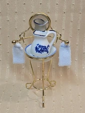 VINTAGE MIRRORED WASH STAND WITH PITCHER, BASIN, AND 2 HAND TOWELS FOR MINIATURE