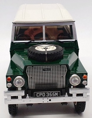 Land Rover Serie Ⅲ Hard Top 1/18 UH Universal Hobbies(UH) 1:18 Land Rover Serie III 109 Hard Top