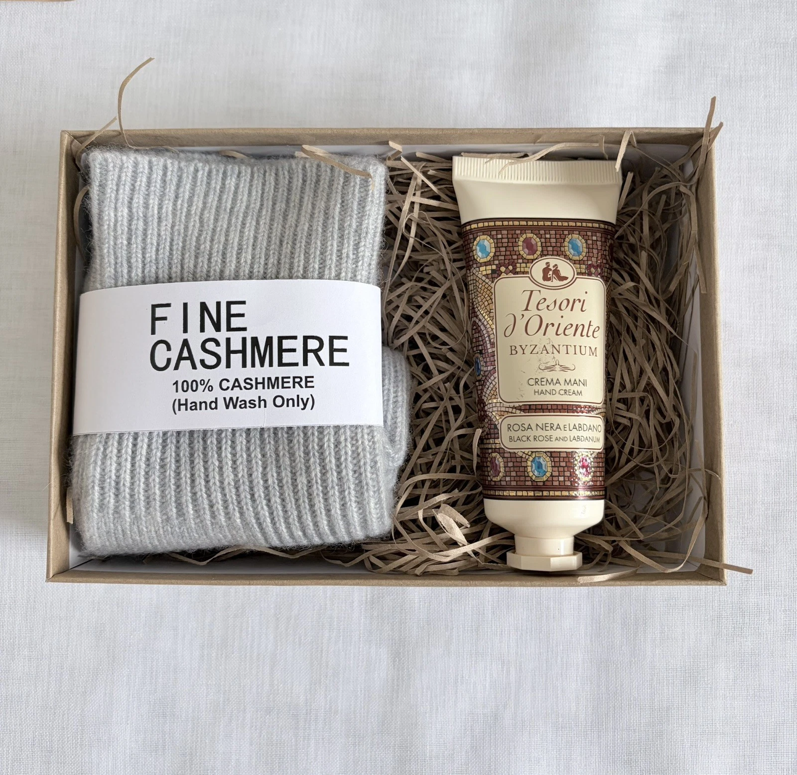 Ladies Pamper 100% Cashmere Bed Socks Gift Box with Scented Hand Cream Gift Set