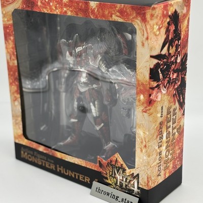 MONSTER HUNTER 4 RATHALOS Armor Acrion Figure Swordsman E-capcom