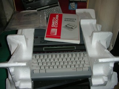 Smith Corona WP135 Word Processor With Spell Right Dictionary/Box/Manual LN