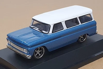 Greenlight 1/43 Scale 86059 - 1966 Chevrolet Suburban - Blue/White - Photo 1/4