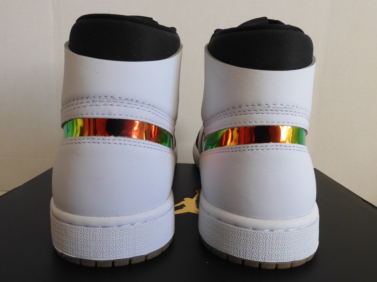 NIKE AIR JORDAN 1 RETRO HIGH NOUVEAU NIKE AIR JORDAN 1 RETRO HIGH NOUVEAU