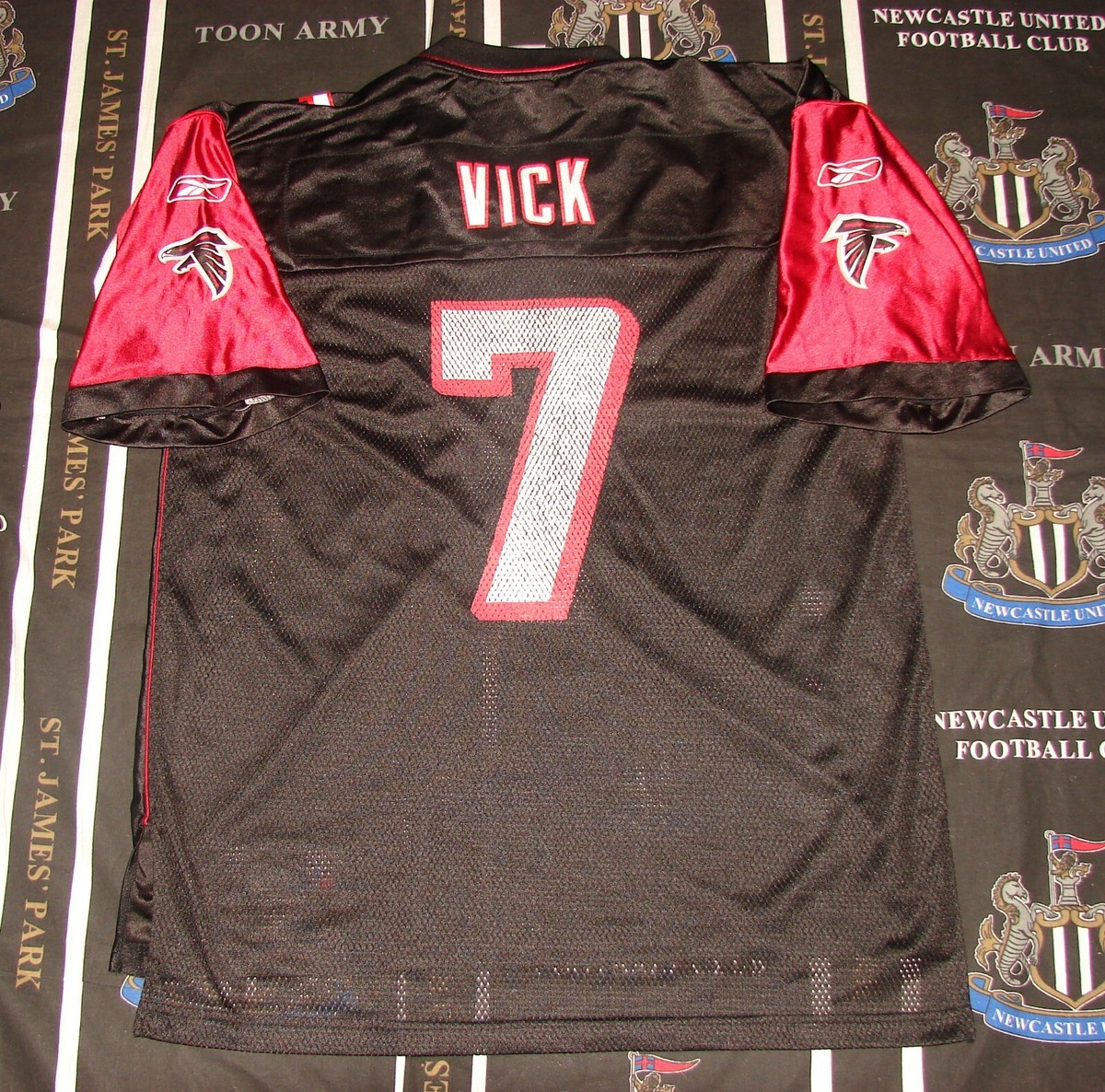 NFL USA Atlanta Falcons Michael Vick American Football Shirt