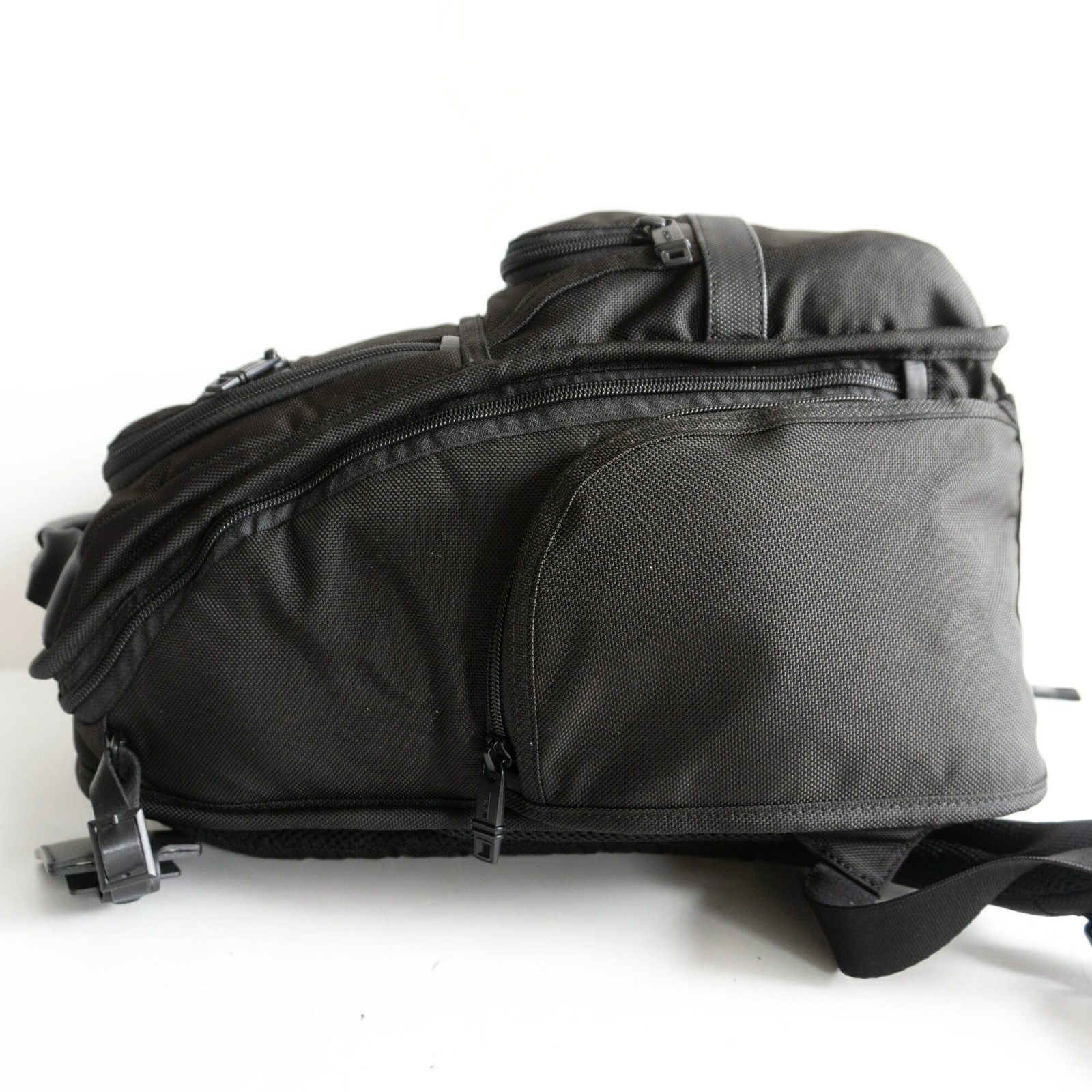 TUMI 26173D2/ALPHA2 Compact Laptop Backpack Black Business Backpack s2606132 image 8
