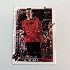 Donovan Clingan 2025-26 Topps Basketball No. 126 Golden Mirror Image SP -Blazers