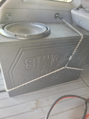 Q Power QBOMB 10''Subwoofer Enclosure with 10'' Pioneer Sub TSD10D4