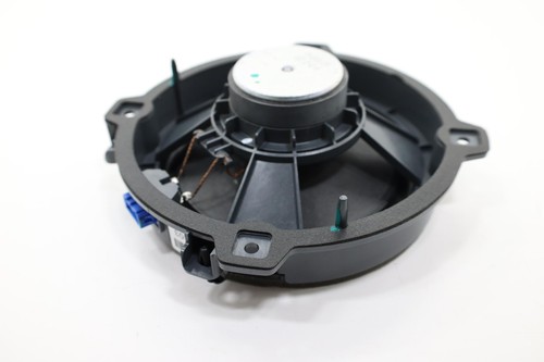 Altavoz audio puerta trasera derecha o izquierda HYUNDAI KONA HARMAN 2018-2023 OEM - Imagen 9 de 12