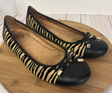 Vionic Spark Minna Ballet Flats Womens Black Tiger Stripe Slip On Size 10 M