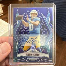 Is the Sports Card Hobby Dying? Not According to Leaf and Panini 17