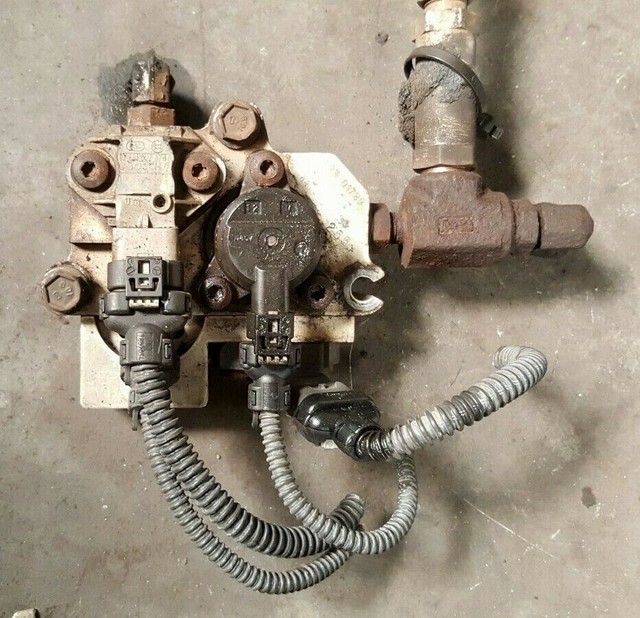 MERCEDES Om460 Fuel Doser Valve Assembly P/n A4720700255 0444030003 for