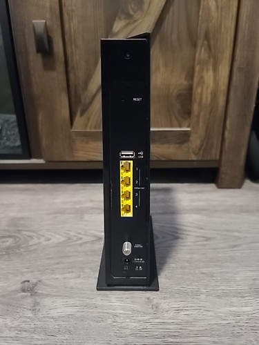 NETGEAR AC1750 680 Mbps 4 Port Gigabit Wireless AC Router - Picture 2 of 3
