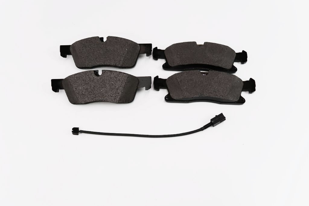 Maserati Levante front brake pads & rotors