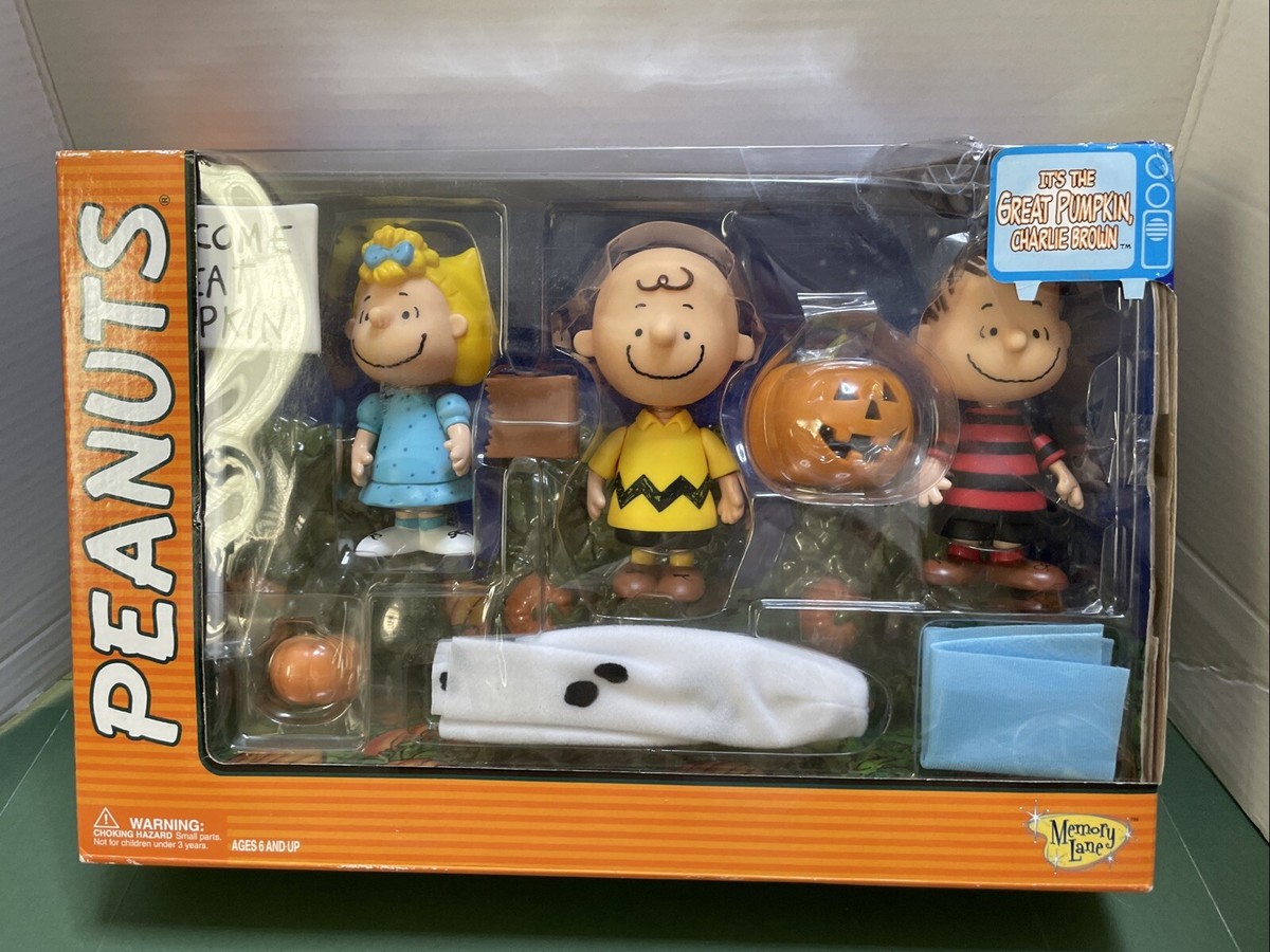 スヌーピー　ハロウィンGREAT PUMPKIN フィギュア Amazon.com: Funko Pop! Deluxe: It's The Great Pumpkin