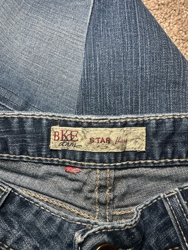 BKE Denim Star Stretch Flare Jeans Women's Size 30x31.5 - Picture 7 of 7