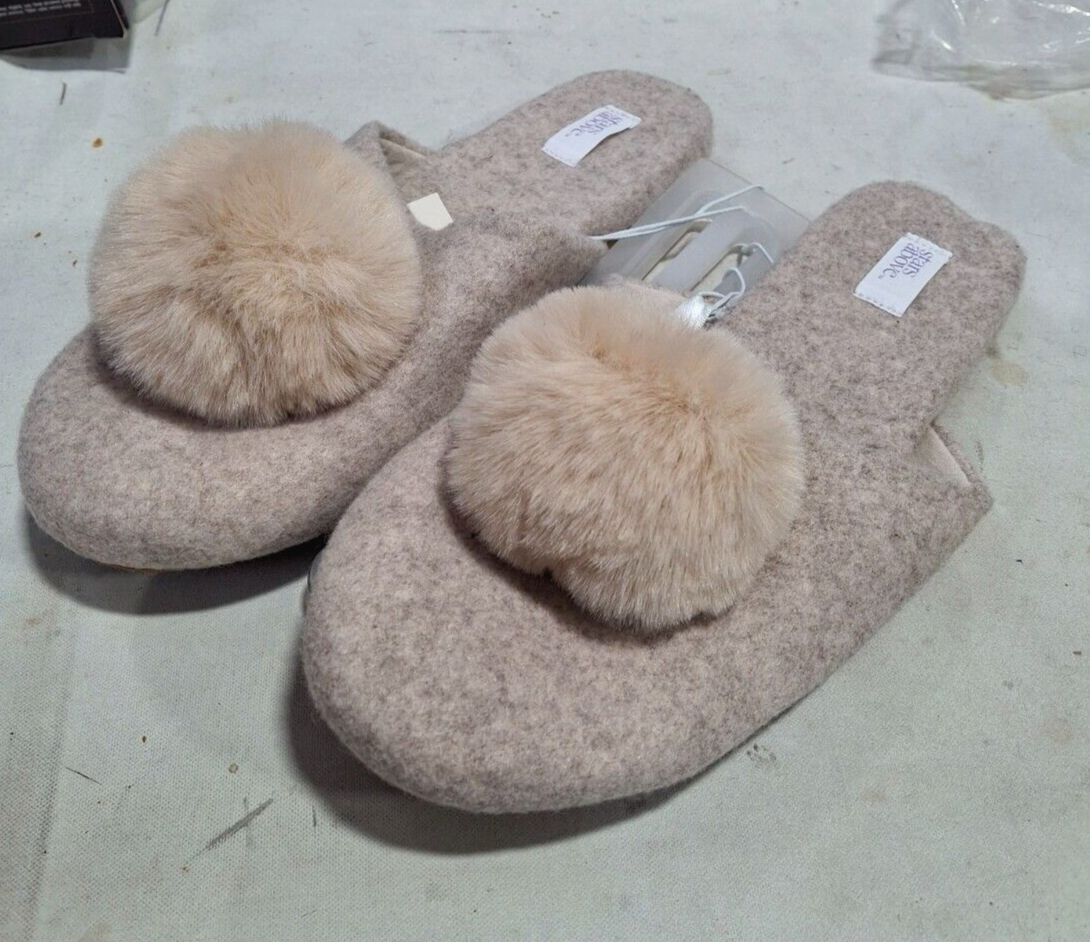 Women's Victoria Slip-On Slippers Taupe - Stars Above Size 7 (B-589)