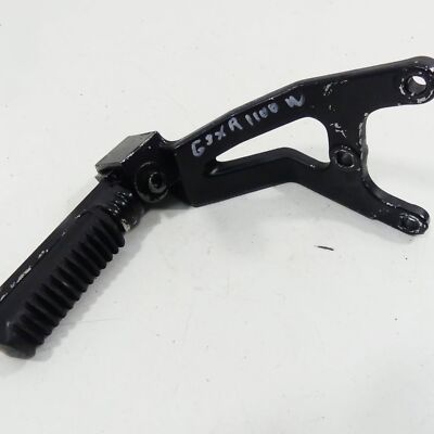 M.y Suzuki GSX-R 1100 W GU75C EZ:96 Rear Left Footrest Pillion Peg
