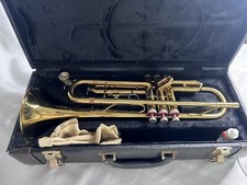 C.M.T. USA Preowned Trumpet Mouthpiece, Flawed Hard shell Case Beginner Student