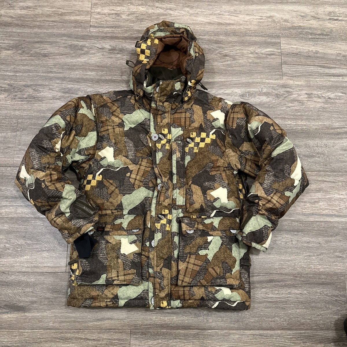 VANS CHECKERBOARD SNOWBOARD Camo Brown JACKET Size M Skateboard