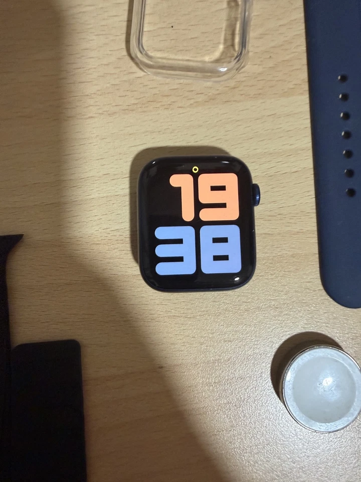 Apple Watch Series 6, foto 2 di 3