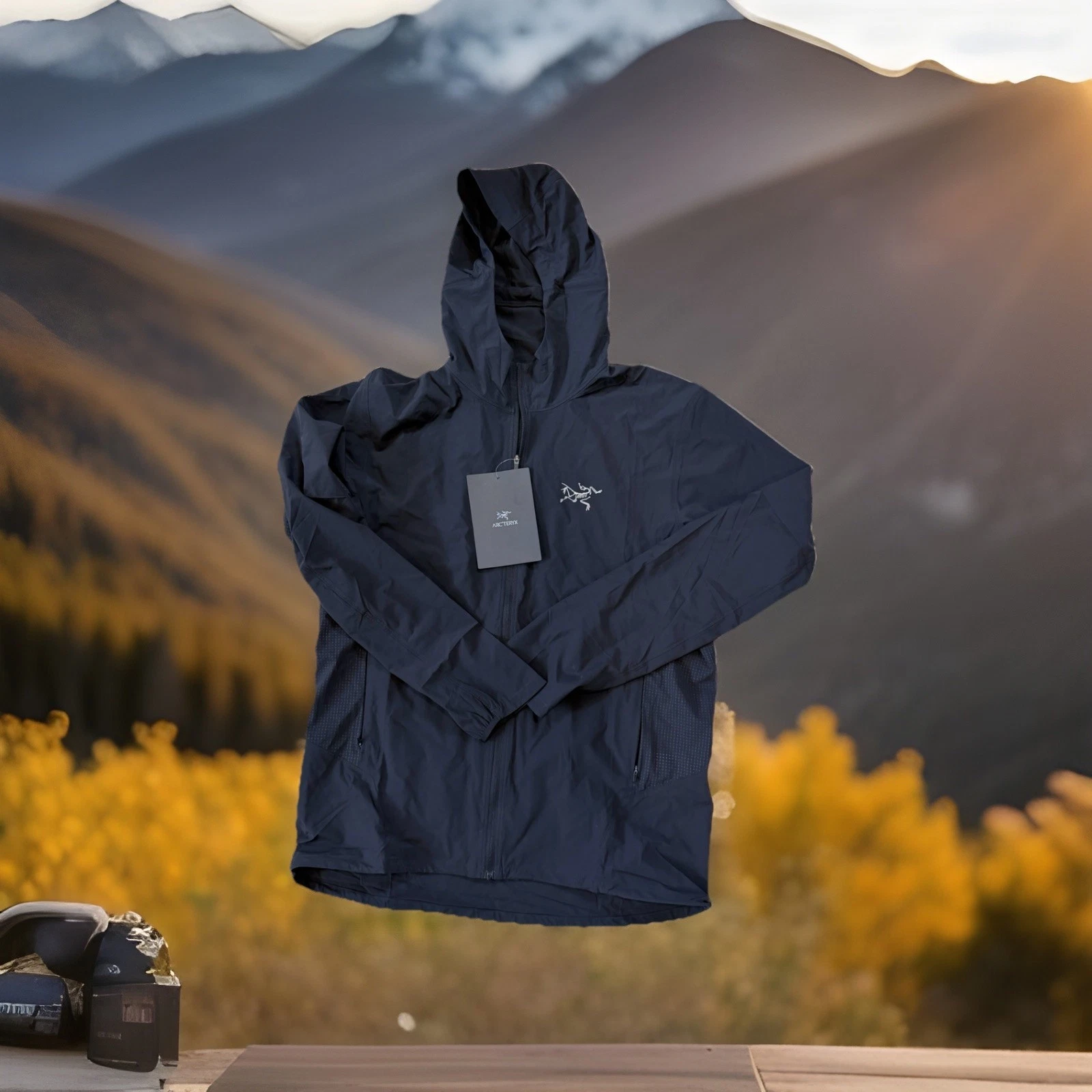 Arc’teryx Incendo Hybrid Hoody Men’s Medium Black Running Jacket NWT
Opens in a new window or tab