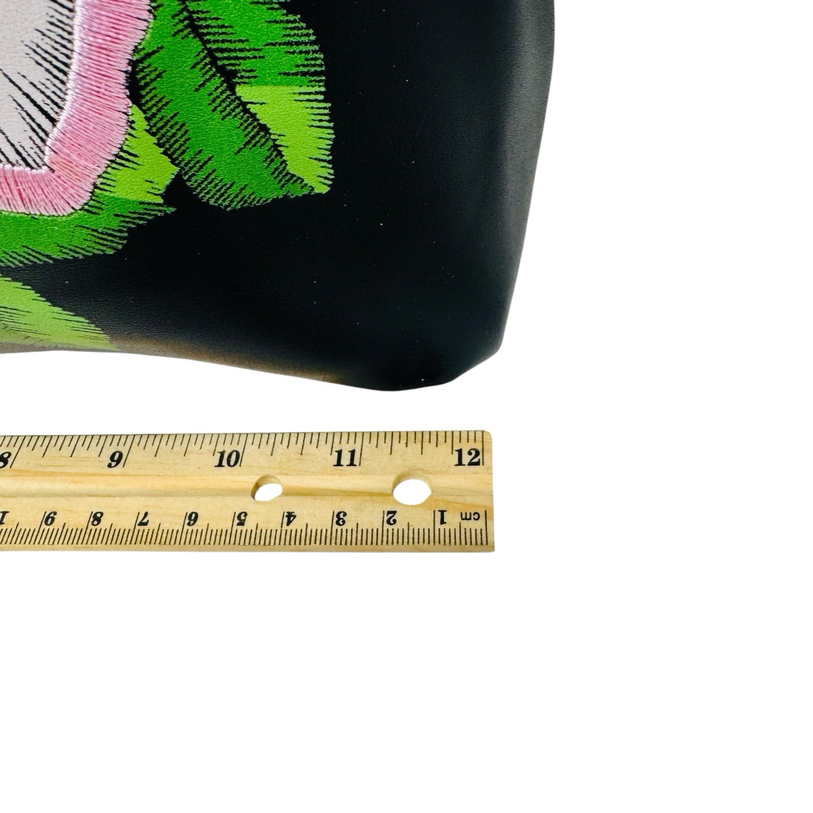 Picture 4 of 7