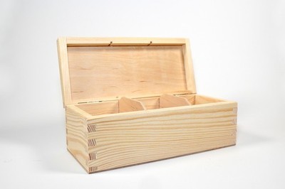 TEEKISTE AUS HOLZ / DIY-BASIS / GESTALTEN SIE IHR EIGENES GESCHENK