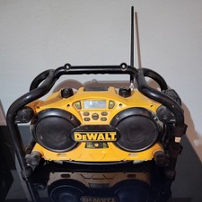 Dewalt DC011 Yellow AM FM Heavy Duty Battery Charger Worksite Radio 7.2 18V