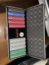 500 Piece Poke Chip Set With Dice And Dealer Chip (Deck Of Cards Are Missing)