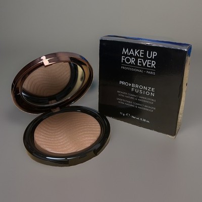 Make Up For Ever Pro Bronze Fusion Undetectable Compact - #10M (11g/0.38oz) NEW
