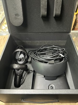 Lenovo Oculus - Rift S VR Headset - W/ Controllers & Cables In Box