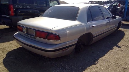 Driver Left Lower Control Arm Rear Fits 86-99 EIGHTY EIGHT 270806 - Picture 4 of 6