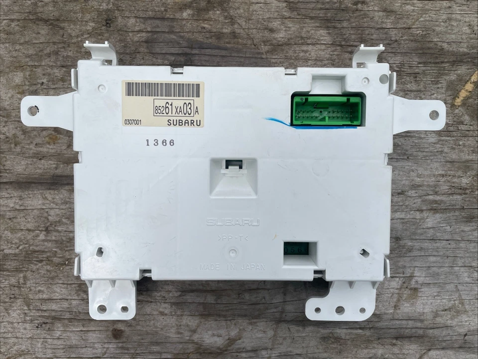 Pantalla de visualización Subaru B9 Tribeca 2006-2007 85261XA03A OEM Foto 2 de 3