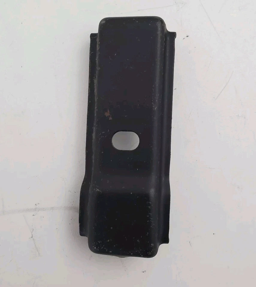 89-94 Geo Metro right left rear metal  Bumper Mount Bracket Frame Support Cover  - Image 3 of 4
