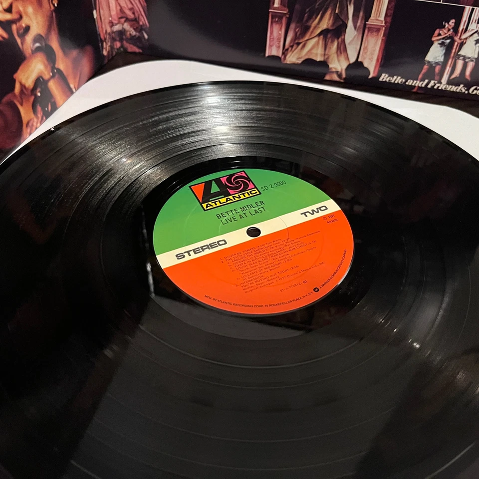 BETTE MIDLER - Live At Last (Atlantic) - 12" Vinyl Record 2xLP - EX - Image 4 of 4