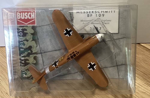 Busch Military 25053 WWII German Messerschmitt Bf 109F Fighter-Bomber, HO Scale - Picture 2 of 4