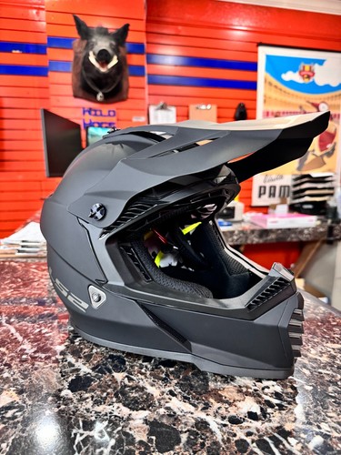 LS2 Helmets Gate Youth Full Face Helmet - Picture 16 of 48
