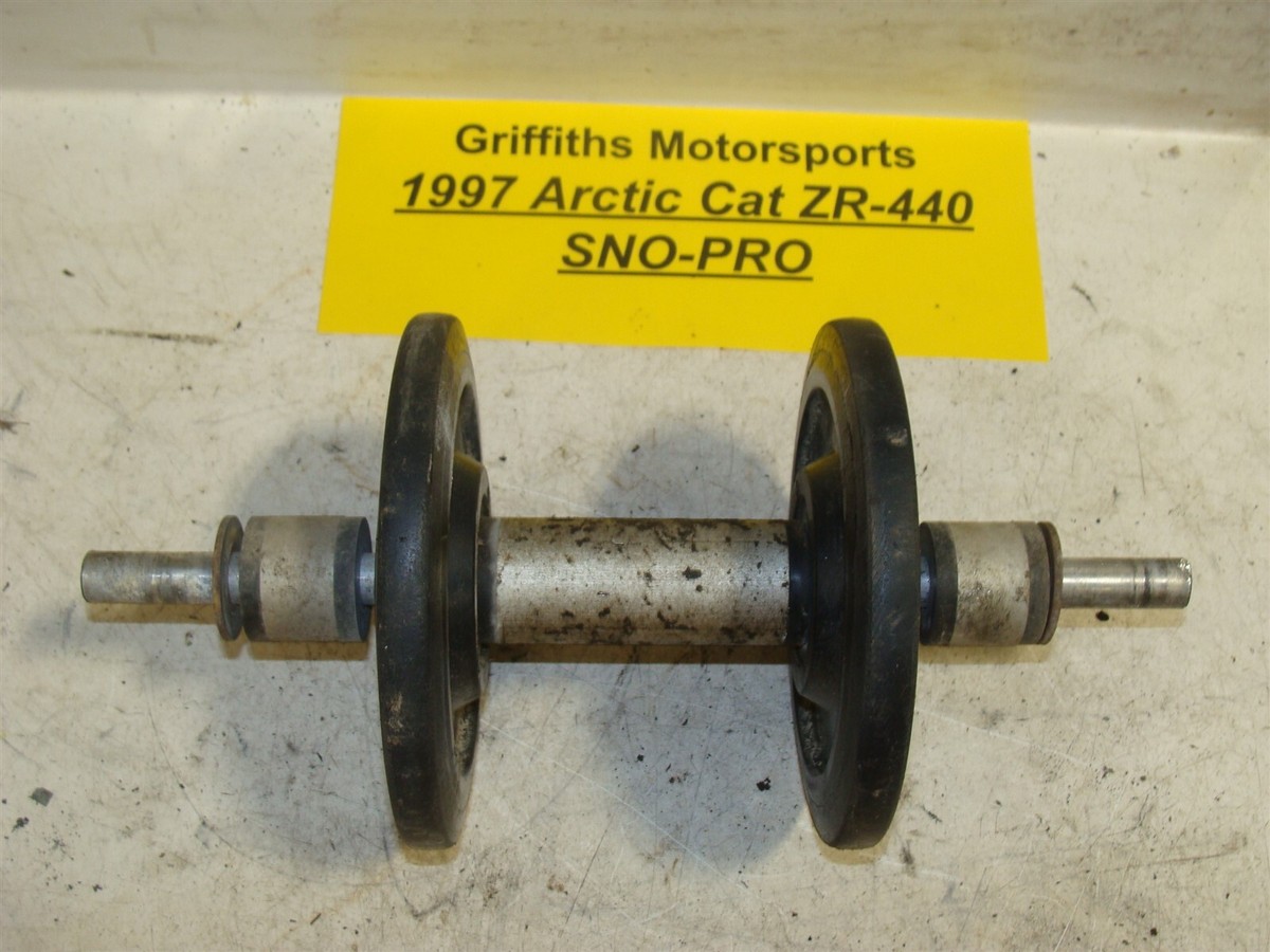 1997 ARCTIC CAT ZR440 sno pro zl? inner rear track axle w wheels