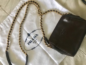 prada crossbody tasche
