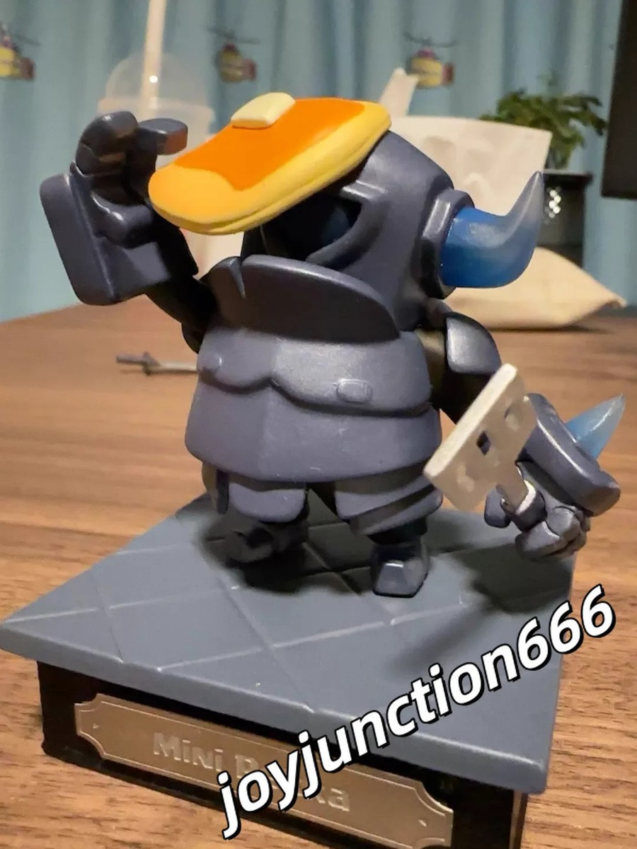 Mini Pekka フィギュア　クラロワ　Clash e Supercell Clash Royale Mini P.E.K.K.A Figure Model Statue