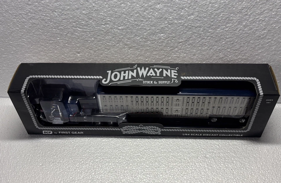 DCP FIRST GEAR 1/64 JOHN WAYNE KW W900A WITH SLEEPER AND SPREAD AXLE LIVESTOCK - Image 2 of 4