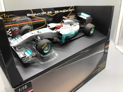 F1 MERCEDES GP F1 Team Michael Schumacher 2011 1/18 MINICHAMPS 113110177