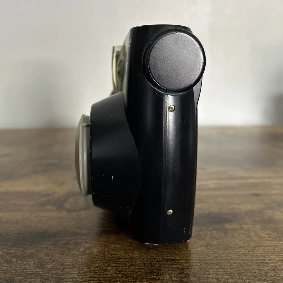 Polaroid 300 Instant Film Camera Black Compact Point & Shoot - Tested and Works - Image 3 of 4