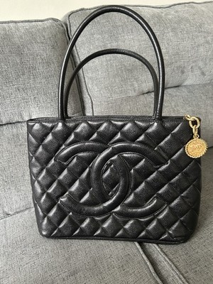 CHANEL Quilted Tote Zip Top Handle Gold Hardware Bag. Very small amount of wear