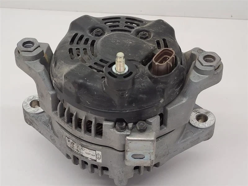 Alternador KIA SPORTAGE 2017-2022 ID 373002G051 17-22 Foto 3 de 4